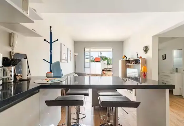 Beatiful 10 Minutes Walking To Downtown Apartamento *